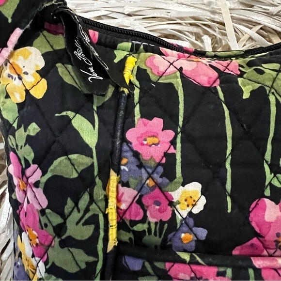 VERA BRADLEY Wildflower Garden Zipper Hipster Crossbody Yellow Floral REPAIRED - Picture 6 of 17